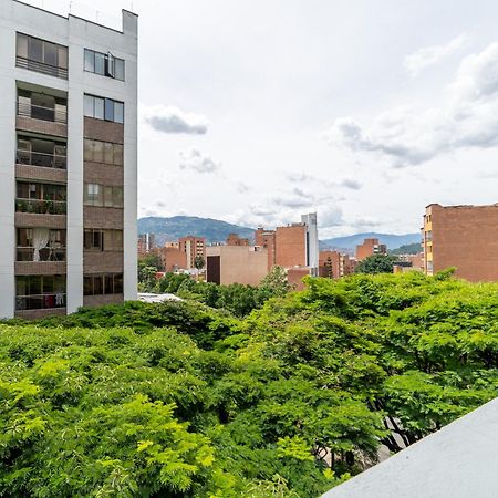 Appartamento Enchanted Elegance In Laureles Medellín Esterno foto